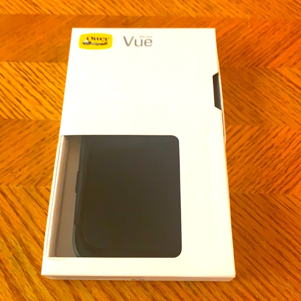 Black Otterbox series Vue for iPhone X and XS